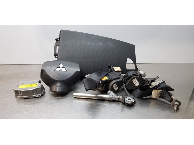 Recambio de kit airbag para mitsubishi outlander (cw0) 2.0 di-d invite referencia OEM IAM P8635A053  