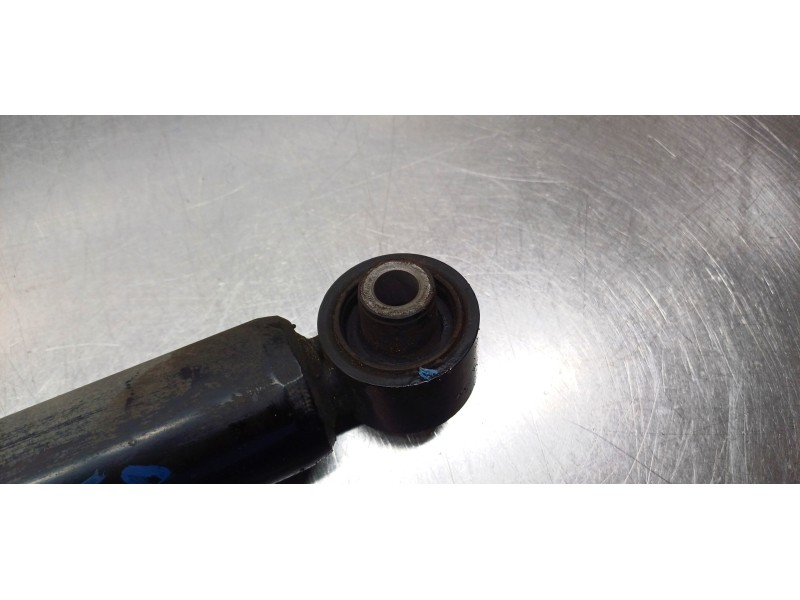 Recambio de amortiguador trasero derecho para kia ceed sportswagon tech referencia OEM IAM 55310J7CB0 55300J7CB0 