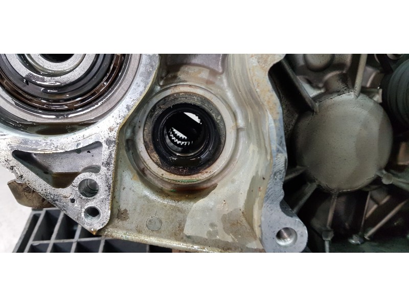 Recambio de caja cambios para nissan x-trail (t32) acenta 4x4 referencia OEM IAM 320106FN5E  