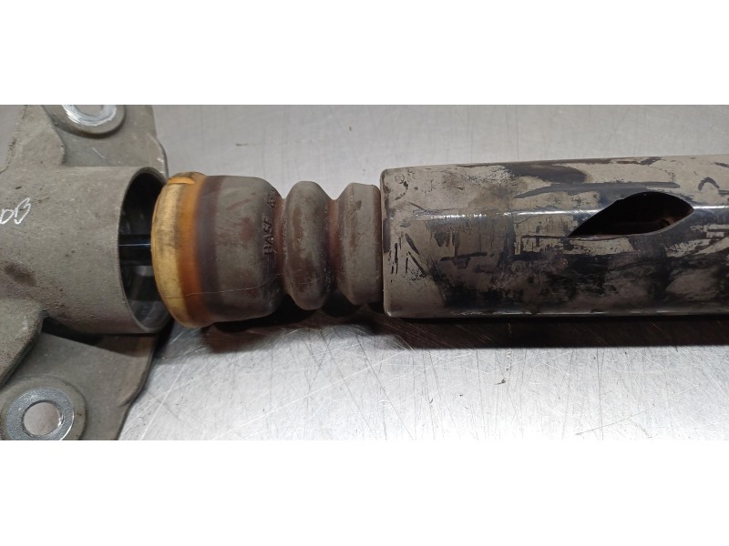 Recambio de amortiguador trasero derecho para kia ceed sportswagon tech referencia OEM IAM 55310J7CB0 55300J7CB0 