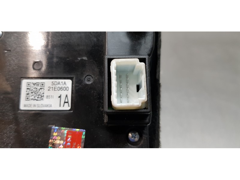 Recambio de sistema audio / radio cd para infiniti qx30 premium referencia OEM IAM 253915DA1A  