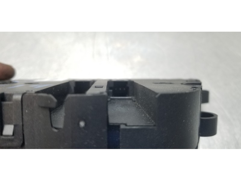 Recambio de interruptor de asiento para mercedes clase s (w221) berlina 320 / 350 cdi (221.022) referencia OEM IAM A2218708351  