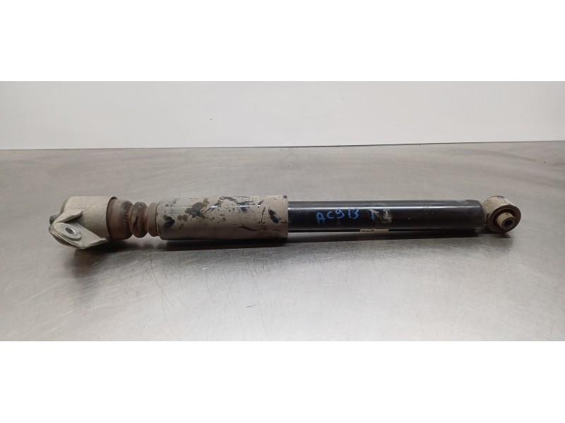 Recambio de amortiguador trasero izquierdo para kia ceed sportswagon tech referencia OEM IAM 55310J7CB0 55300J7CB0 