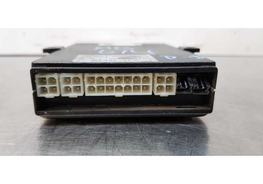 Recambio de modulo electronico para mercedes clase e (w210) berlina diesel 300 turbodiesel (210.025) referencia OEM IAM 914B1761 Recambio de modulo electronico para mercedes clase e (w210) berlina diesel 300 turbodiesel (210.025) referencia OEM IAM 914B1761