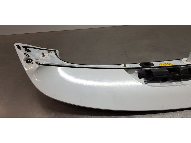 Recambio de aleron trasero para kia ceed sportswagon tech referencia OEM IAM 87211J7300 87210J7300 