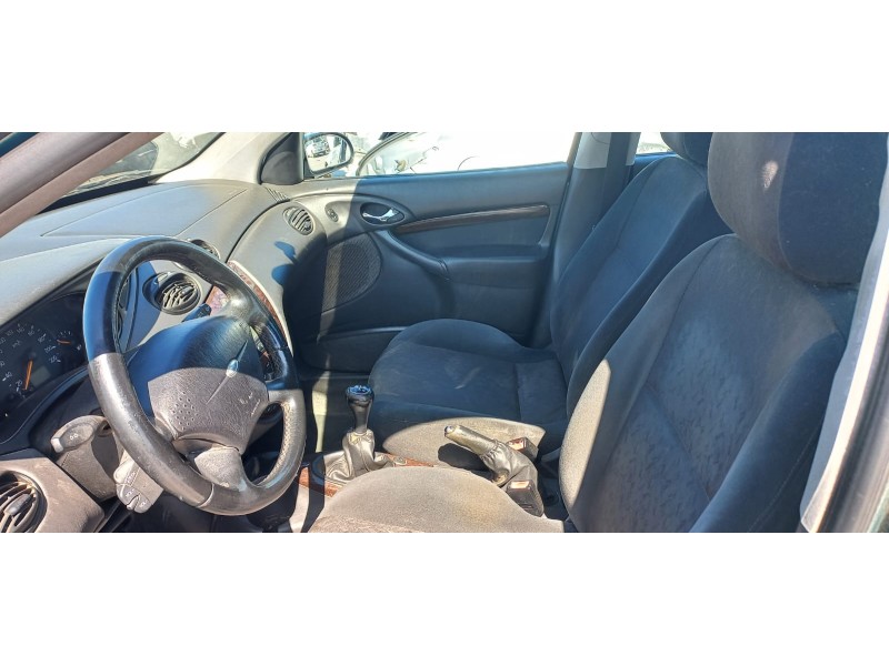 ford focus berlina (cak) del año 1998
