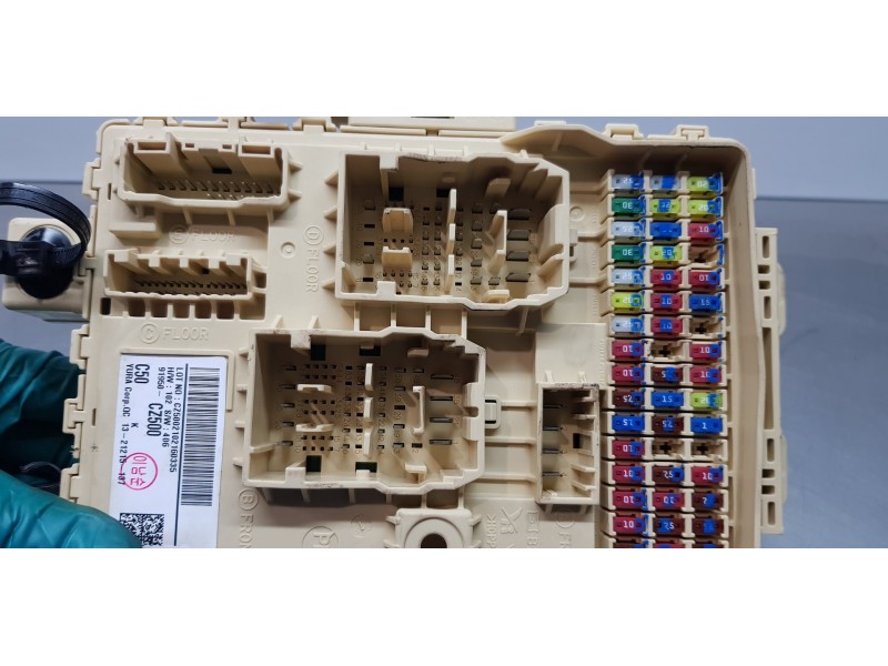 Recambio de caja reles / fusibles para hyundai tucson hybrid referencia OEM IAM 91950CZ500  