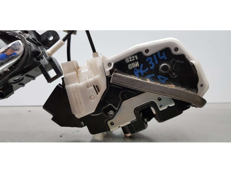 Recambio de cerradura puerta trasera derecha para nissan x-trail (t32) acenta 4x4 referencia OEM IAM 825006FR0A  