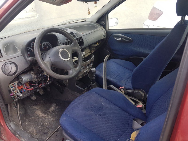 fiat punto berlina (188) del año 2000