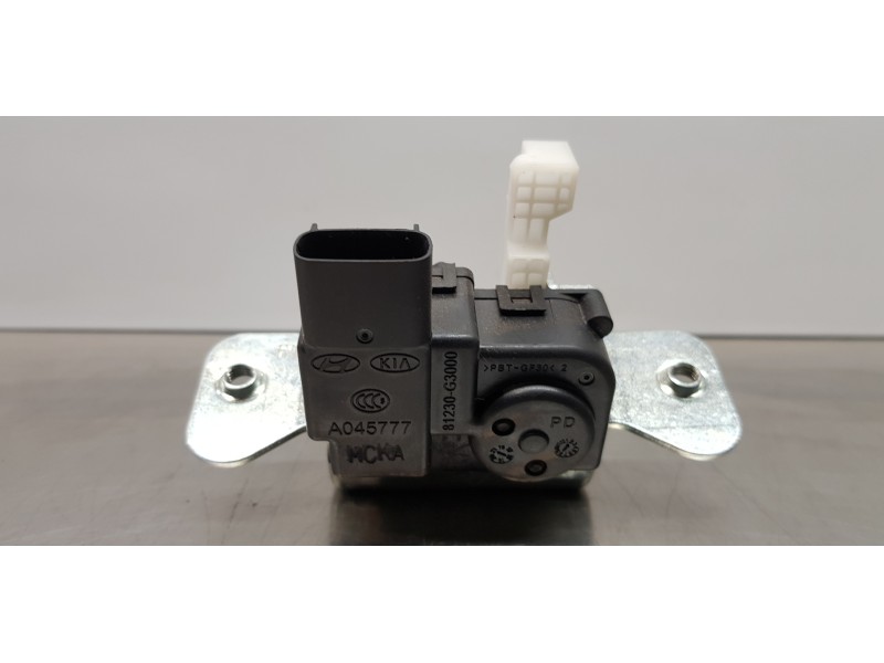 Recambio de cerradura maletero / porton para hyundai tucson hybrid referencia OEM IAM 81800N9000 81230G3000 