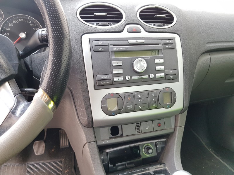 ford focus berlina (cap) del año 2006