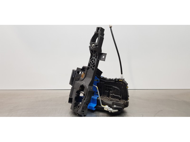 Recambio de cerradura puerta delantera derecha para hyundai tucson hybrid referencia OEM IAM 81320N7000  