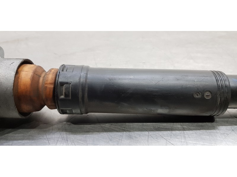 Recambio de amortiguador trasero izquierdo para infiniti qx30 premium referencia OEM IAM 562005DJ0A  