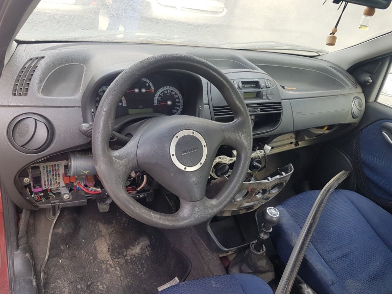 fiat punto berlina (188) del año 2000