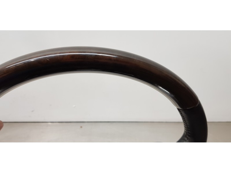 Recambio de volante para land rover range rover vogue referencia OEM IAM LR035873  