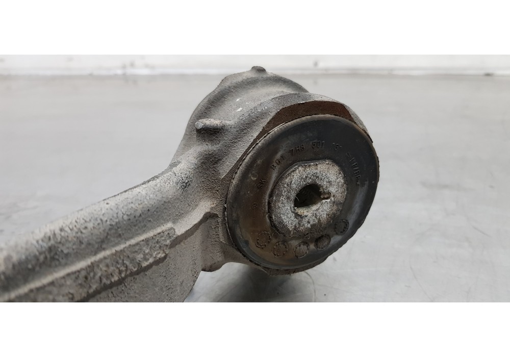 Recambio de mangueta trasera izquierda para volkswagen t5 bus (7e) caravelle comfortline lang 4motion referencia OEM IAM 7H85010