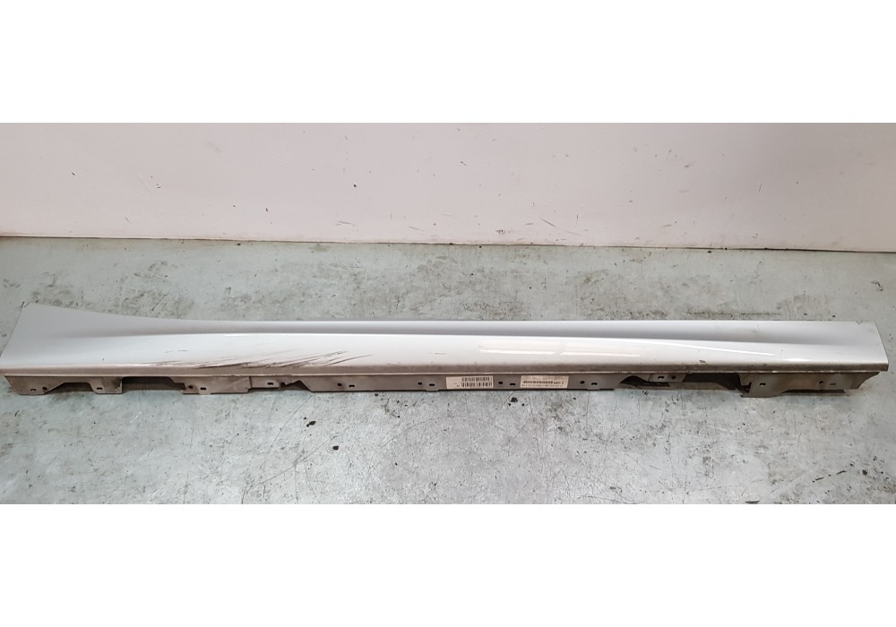 Recambio de faldon lateral para bmw serie 1 lim. (f20/f21) 116d m sport referencia OEM IAM 51778056817  