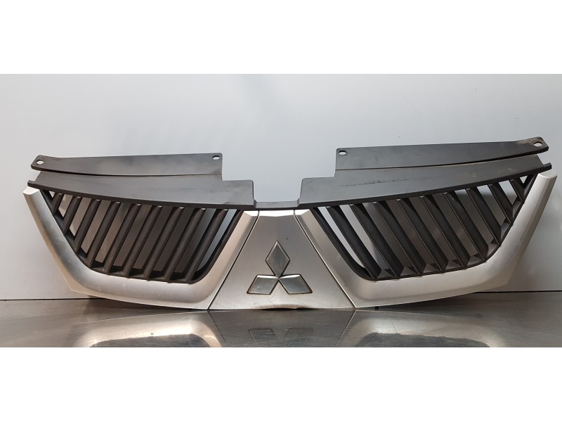Recambio de rejilla delantera para mitsubishi outlander (cw0) 2.0 di-d invite referencia OEM IAM 7450A037ZZ   Recambio de rejilla delantera para mitsubishi outlander (cw0) 2.0 di-d invite referencia OEM IAM 7450A037ZZ