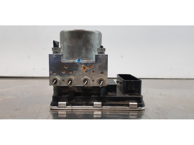 Recambio de abs para volvo xc60 inscription awd referencia OEM IAM 32214773  