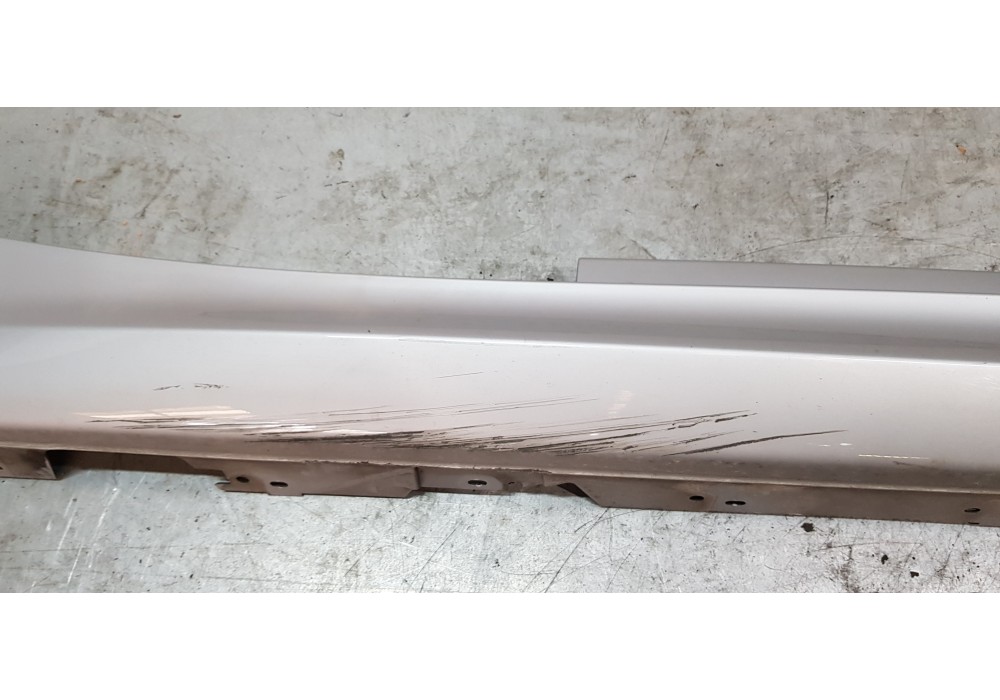 Recambio de faldon lateral para bmw serie 1 lim. (f20/f21) 116d m sport referencia OEM IAM 51778056817  