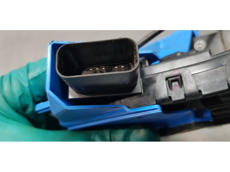 Recambio de cerradura puerta delantera izquierda para hyundai tucson hybrid referencia OEM IAM 81310N7000  