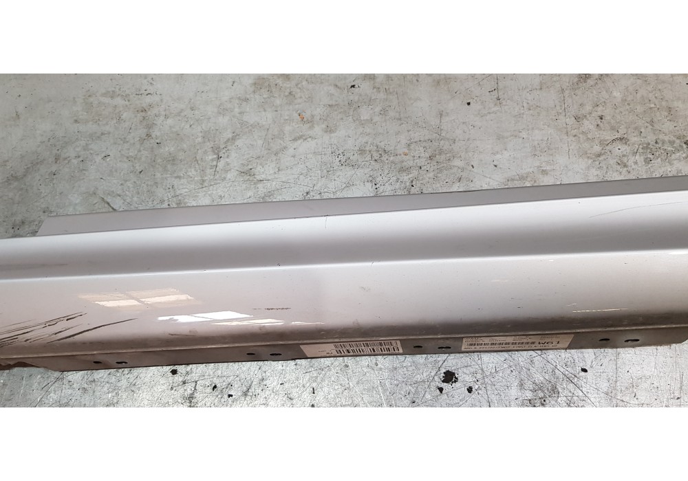 Recambio de faldon lateral para bmw serie 1 lim. (f20/f21) 116d m sport referencia OEM IAM 51778056817  