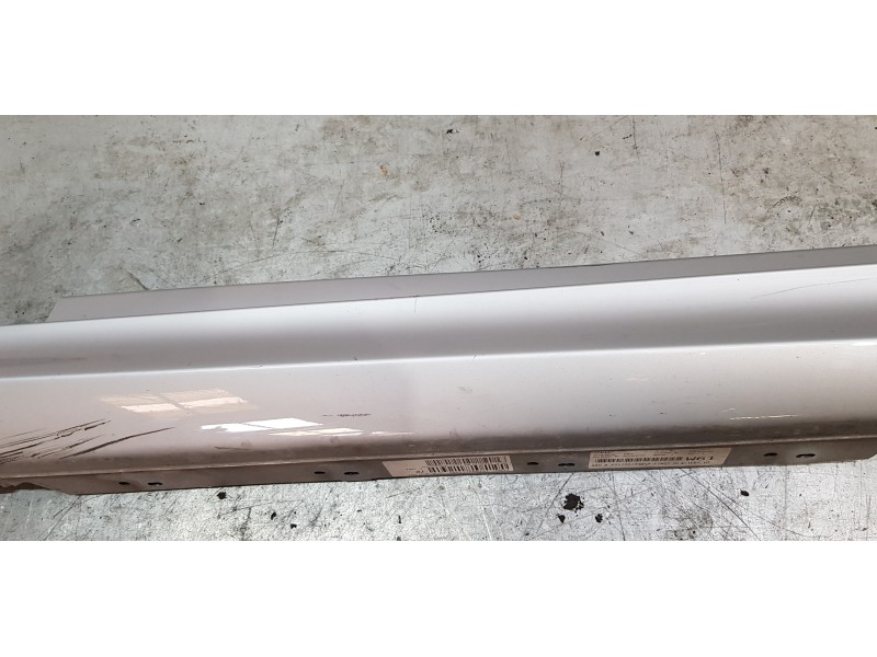 Recambio de faldon lateral para bmw serie 1 lim. (f20/f21) 116d m sport referencia OEM IAM 51778056817  
