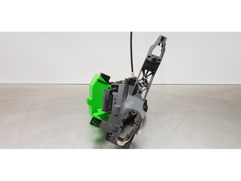 Recambio de cerradura puerta trasera derecha para hyundai tucson hybrid referencia OEM IAM 81420N7000  