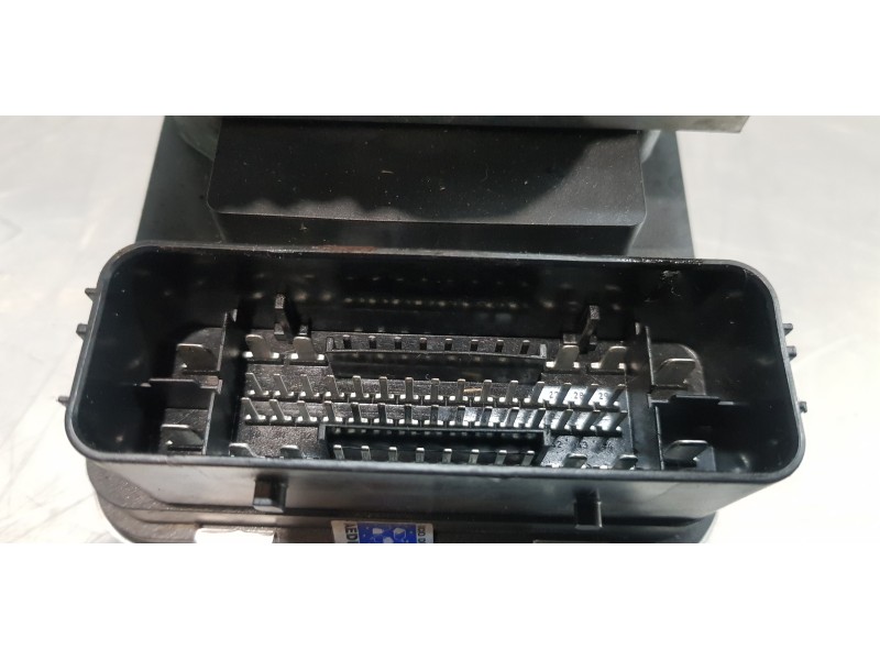 Recambio de abs para volvo xc60 inscription awd referencia OEM IAM 32214773  