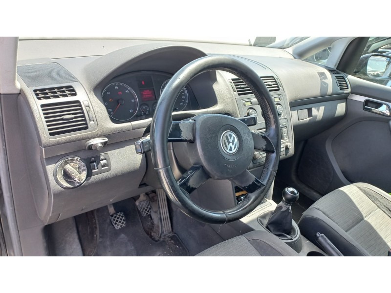 volkswagen touran (1t1) del año 2005