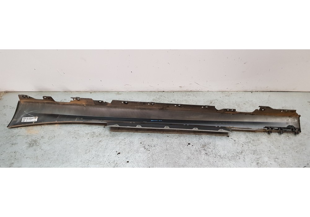 Recambio de faldon lateral para bmw serie 1 lim. (f20/f21) 116d m sport referencia OEM IAM 51778056817  
