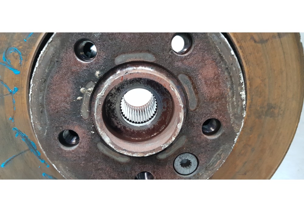 Recambio de mangueta trasera izquierda para volkswagen t5 bus (7e) caravelle comfortline lang 4motion referencia OEM IAM 7H85010