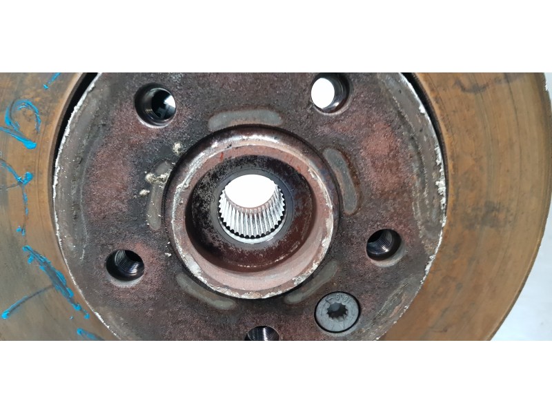 Recambio de mangueta trasera izquierda para volkswagen t5 bus (7e) caravelle comfortline lang 4motion referencia OEM IAM 7H85010