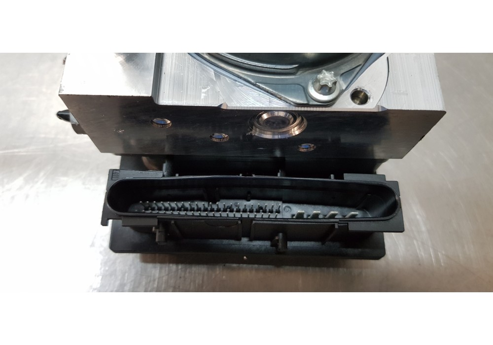 Recambio de abs para porsche boxster (tipo 987) básico referencia OEM IAM 98735575505  