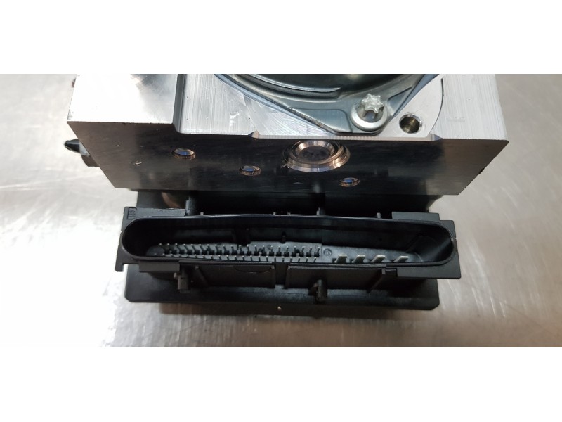 Recambio de abs para porsche boxster (tipo 987) básico referencia OEM IAM 98735575505  