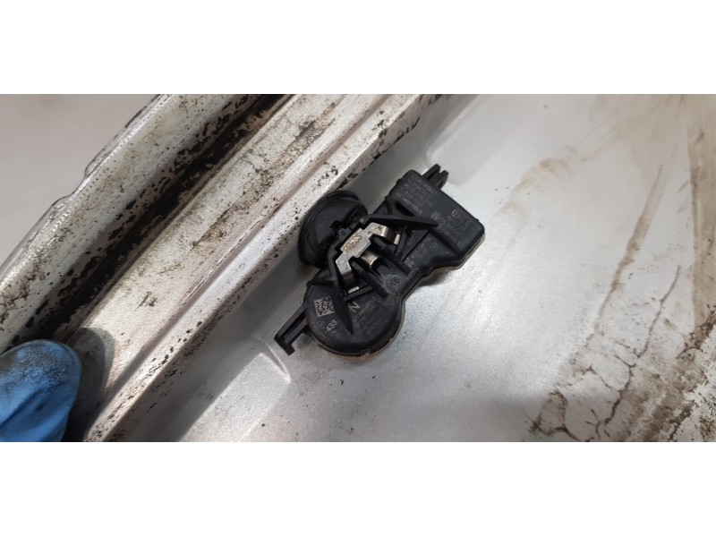 Recambio de llanta para renault scenic iv grand zen referencia OEM IAM 403006686R  