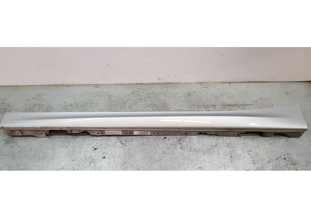 Recambio de faldon lateral para bmw serie 1 lim. (f20/f21) 116d m sport referencia OEM IAM 51778056817  