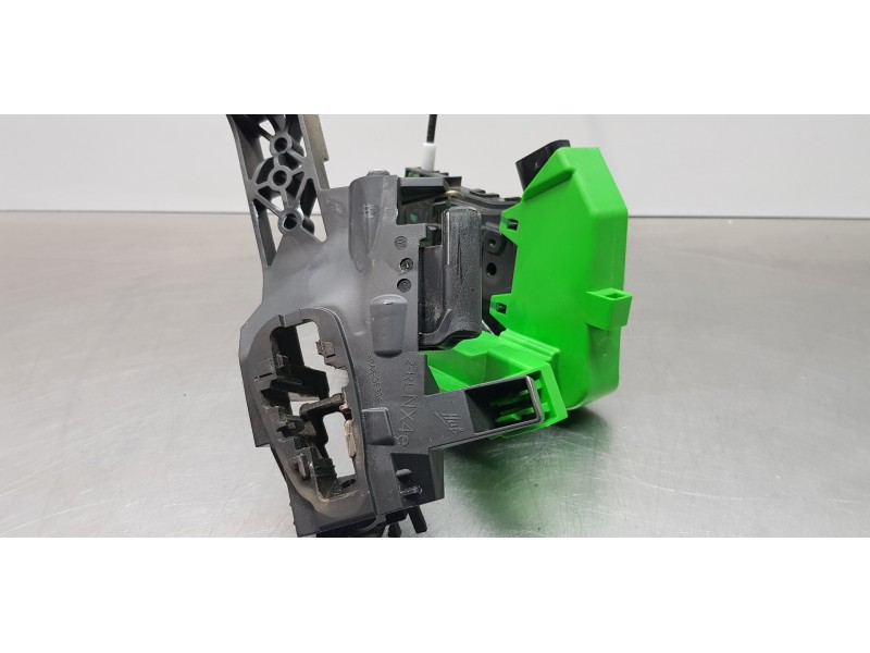 Recambio de cerradura puerta trasera izquierda para hyundai tucson hybrid referencia OEM IAM 81410N7000  