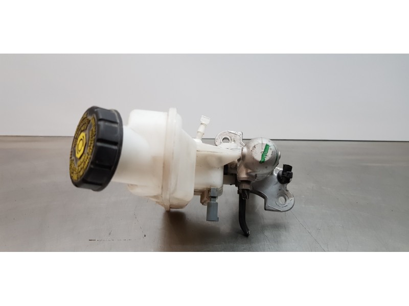 Recambio de bomba freno para infiniti qx30 premium referencia OEM IAM 460105DA9B  