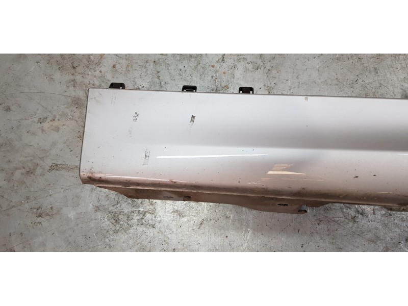 Recambio de faldon lateral para bmw serie 1 lim. (f20/f21) 116d m sport referencia OEM IAM 51778056817  