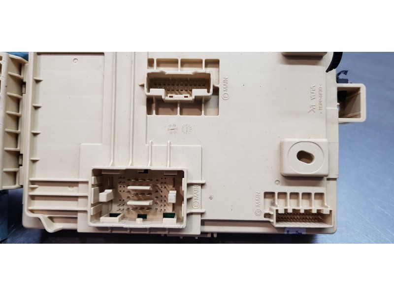 Recambio de caja reles / fusibles para kia ceed sportswagon tech referencia OEM IAM 91953J7420  