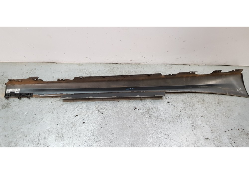 Recambio de faldon lateral para bmw serie 1 lim. (f20/f21) 116d m sport referencia OEM IAM 51778056817  