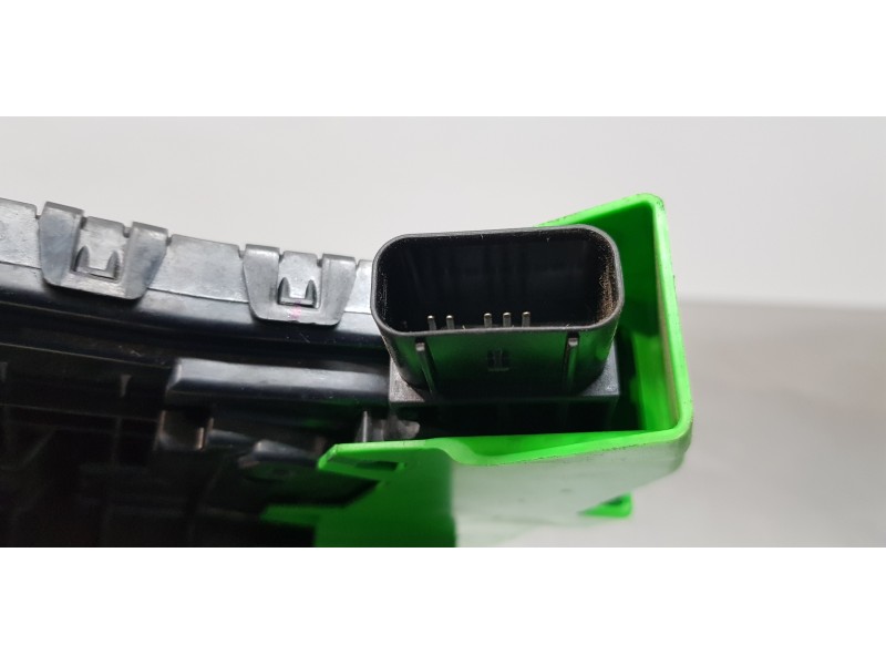 Recambio de cerradura puerta trasera izquierda para hyundai tucson hybrid referencia OEM IAM 81410N7000  