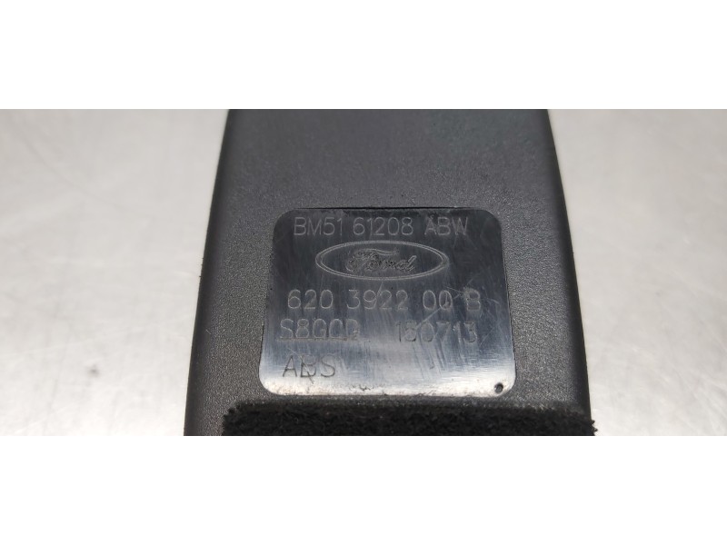 Recambio de pretensor airbag derecho para ford focus lim. (cb8) titanium referencia OEM IAM BM5161208ABW  