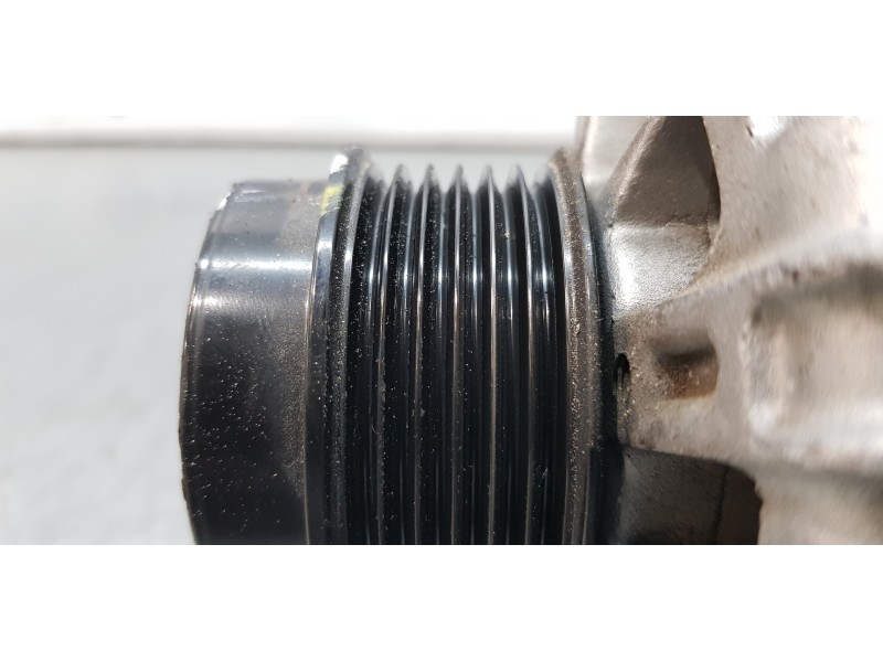 Recambio de alternador para kia cee´d attract referencia OEM IAM 373002B710  