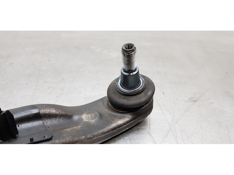 Recambio de brazo suspension inferior delantero izquierdo para infiniti qx30 premium referencia OEM IAM 545015DJ0A  
