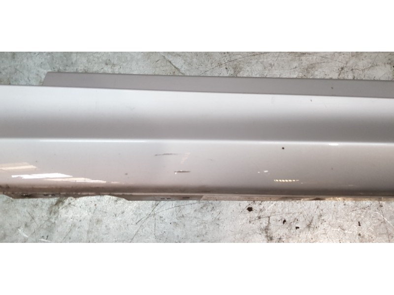 Recambio de faldon lateral para bmw serie 1 lim. (f20/f21) 116d m sport referencia OEM IAM 51778056817  