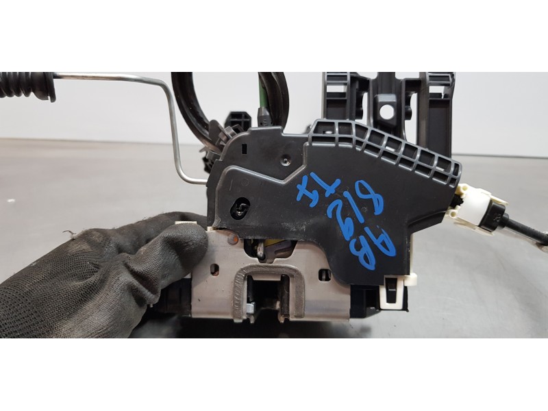 Recambio de cerradura puerta trasera izquierda para infiniti qx30 premium referencia OEM IAM 825015DM0B  