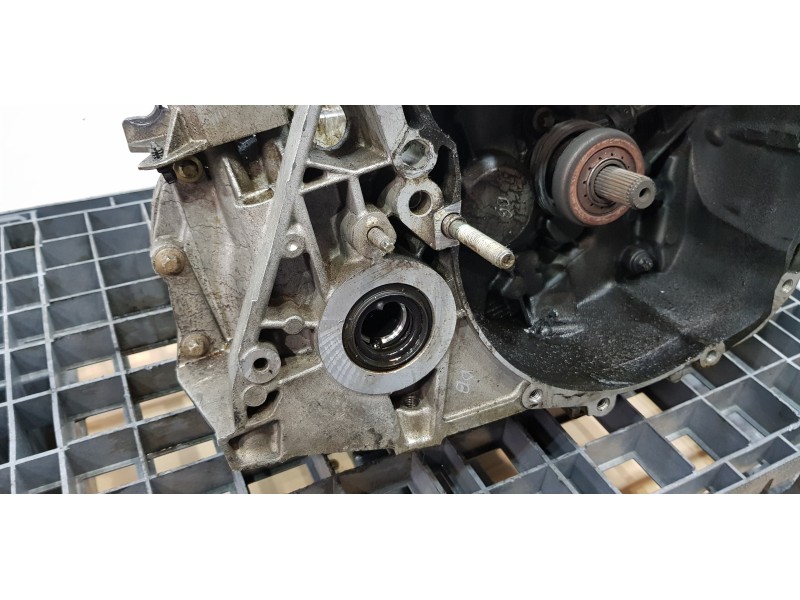 Recambio de caja cambios para renault scenic ii authentique referencia OEM IAM JR5104 JR5104 7701723235 Recambio de caja cambios para renault scenic ii authentique referencia OEM IAM JR5104 JR5104 7701723235