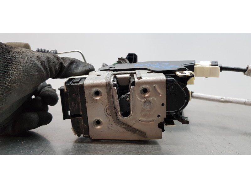 Recambio de cerradura puerta trasera izquierda para infiniti qx30 premium referencia OEM IAM 825015DM0B  